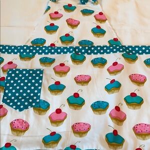 Cupcake Apron gourmet club 100% cotton